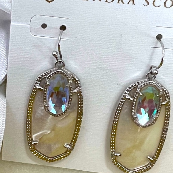 NWT Kendra Scott RARE & Retired Emmy Earrings Silver & Ivory Pearl & Dichroic! - Picture 8 of 15